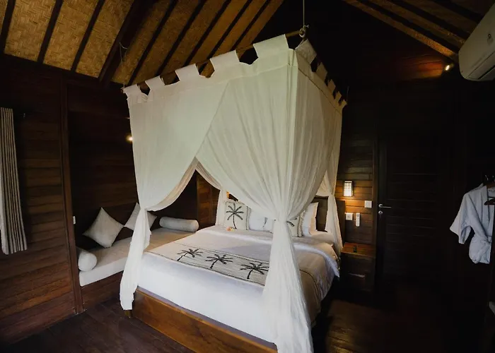 Sunset Star Huts 4*
