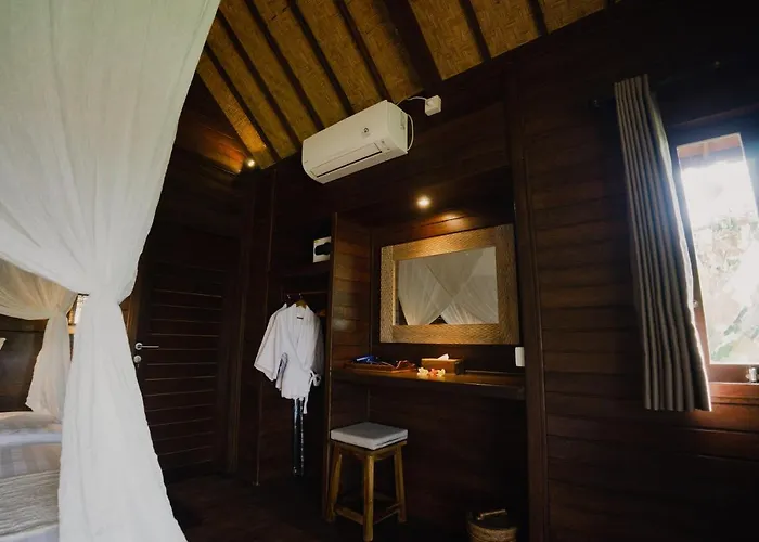 Sunset Star Huts 4* Nusa Lembongan