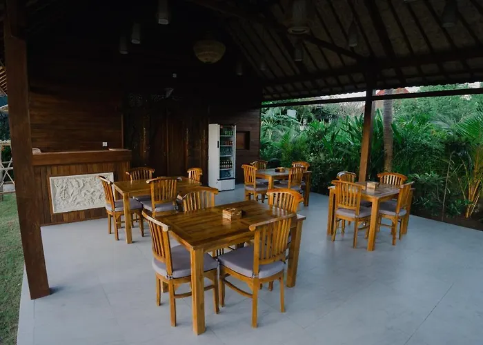 Sunset Star Huts 4*